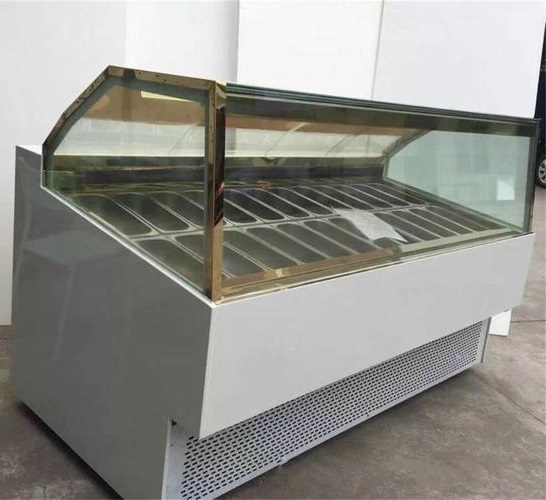 24 Pan Ice Cream Display Freezer